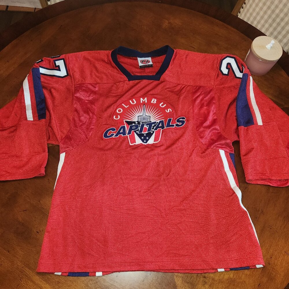 Columbus Capitals hockey jersey,  Men's Medium